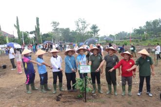 Lahan 2,1 Hektare Pemprov Kep. Babel Ditanami Buah Lokal