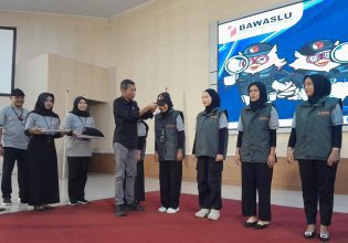 Jelang Masa Tenang dan Pemungutan Suara, Bawaslu Beltim Gelar Konsolidasi Pengawas Pemilu