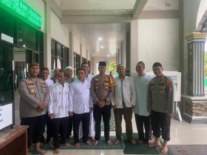 Kapolres Bangka Tengah gelar Safari Ramadan di Desa Namang. (ist)