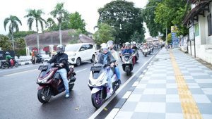 Puluhan Honda PCX Roadsync modifikasi ramaikan jalanan. (Honda Babel)
