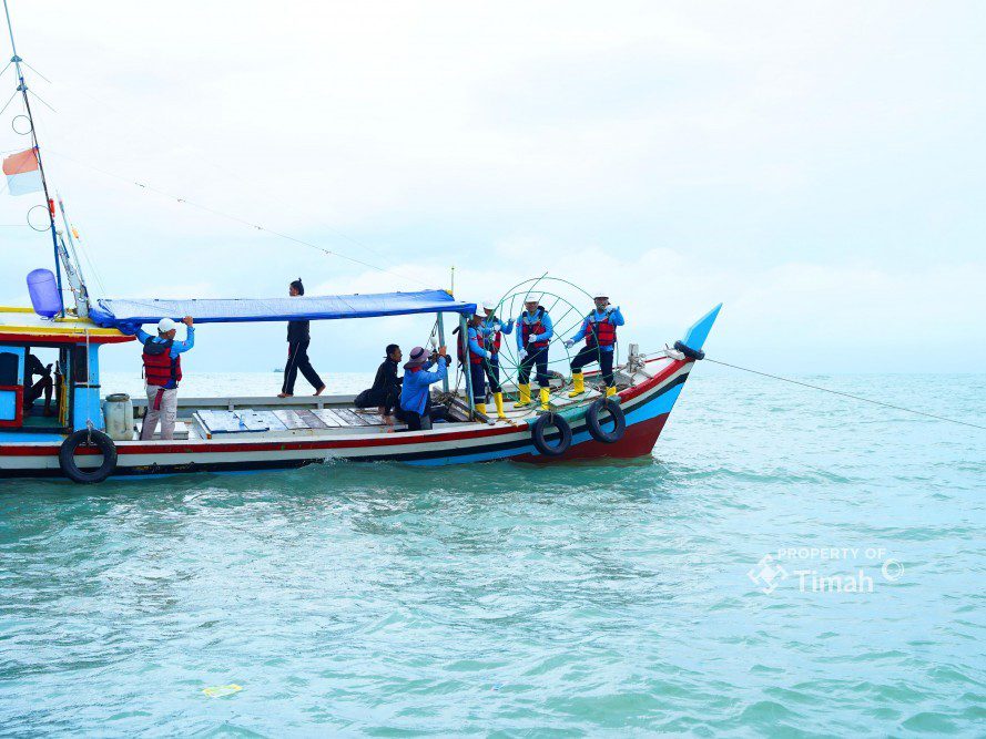 Fish Shelter PT Timah di Tanjung Kubu Tingkatkan Hasil Tangkapan Nelayan