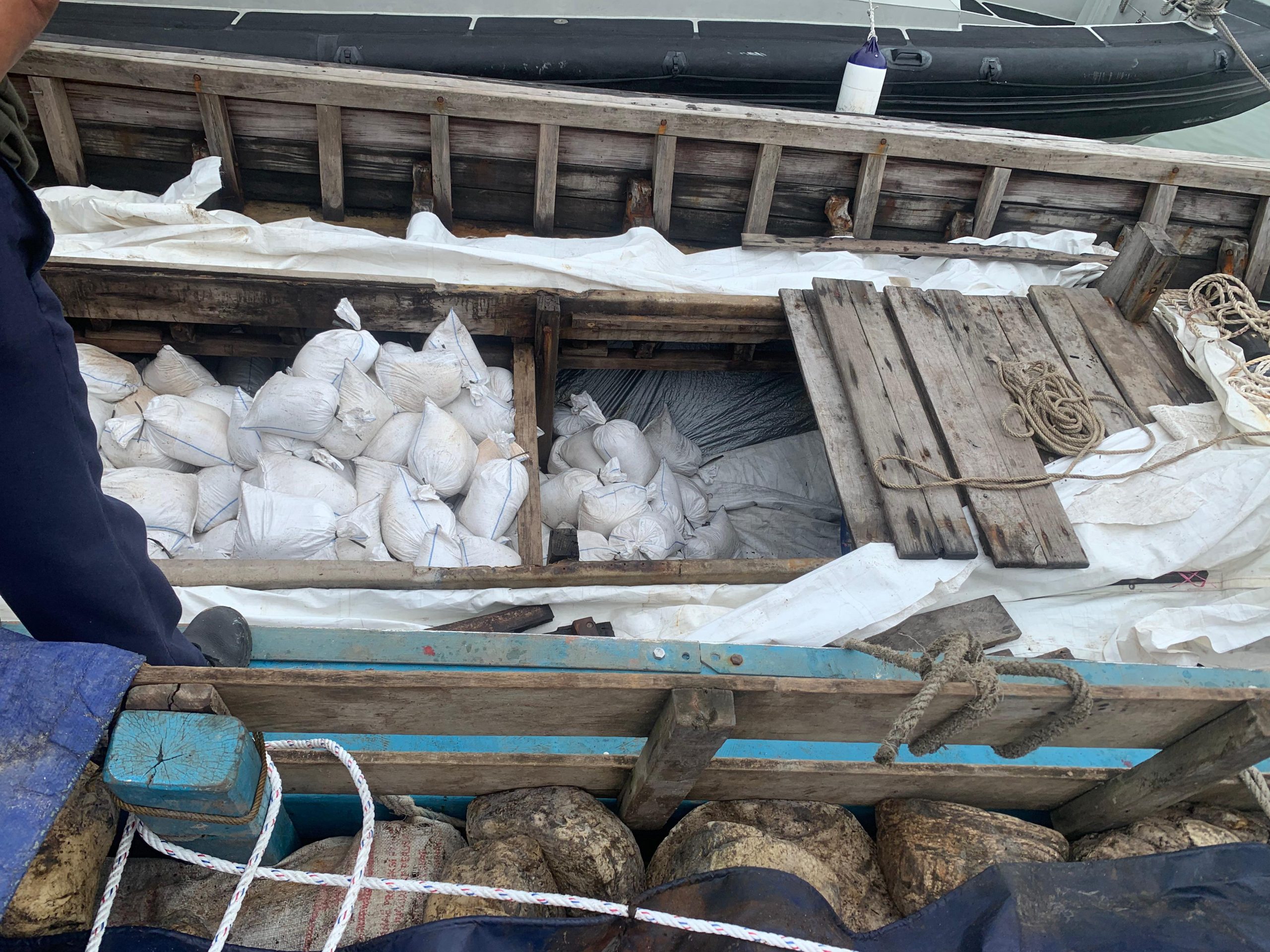 Timah sebanyak 25 ton diselundupkan menuju Malaysia 